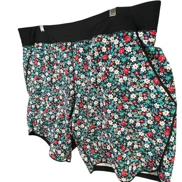 Lands' End Women's Black Waist Floral Swim Shorts - Teal, Red, White - Picture 2 of 13